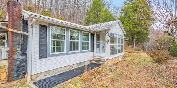 3089 Cedar Creek Rd