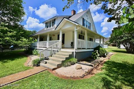3232 Reiley Drive