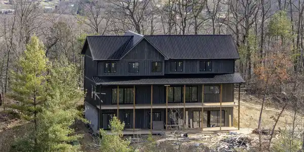 2065 Spurling Road