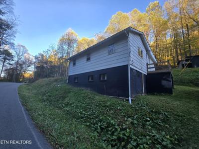 3427 Left Poor Valley Rd