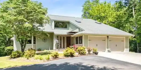 270 Lone Ridge Lane