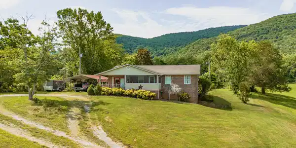7686 Highway 63