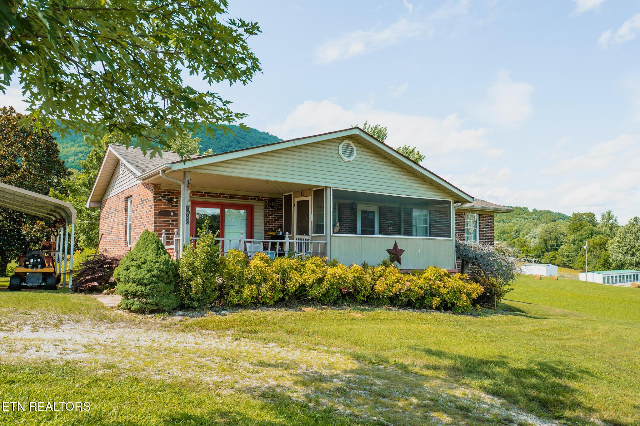 Image 3: 7686-hwy63-06