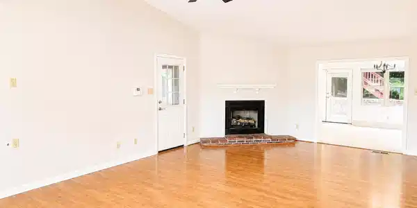Image 3: Living room dining room combo