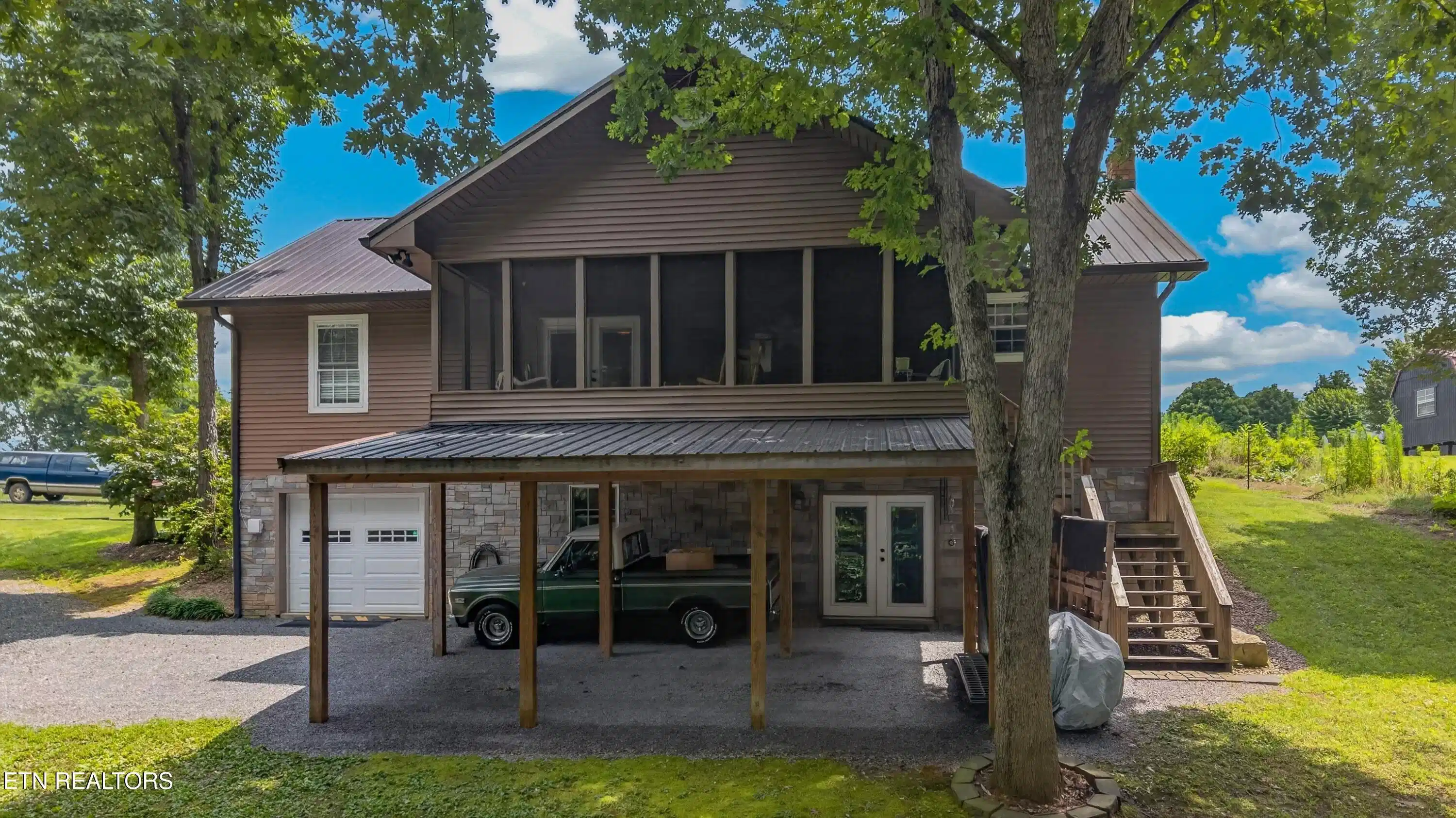 Image 1: 039-291WeepingCherryWay-Newport-TN-37821