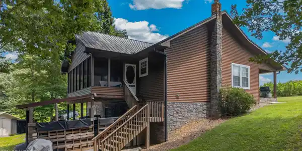 Image 3: 037-291WeepingCherryWay-Newport-TN-37821