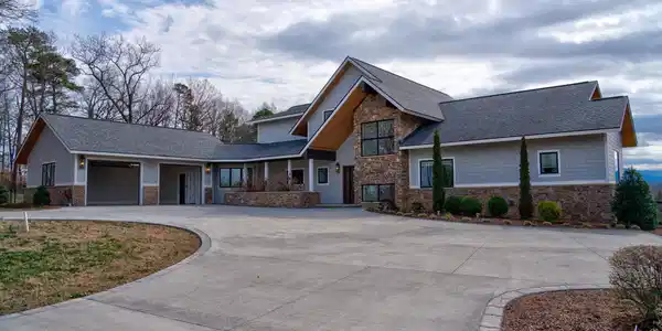 1213 Llama Lane
