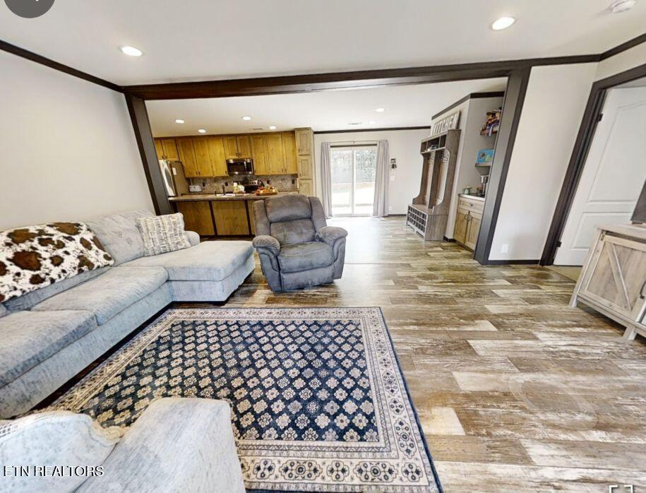 Image 4: Open Floor plan