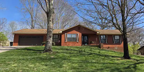 3132 Fairoaks Drive