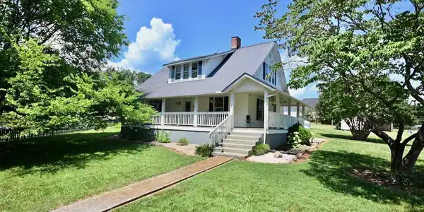 3232 Reiley Drive