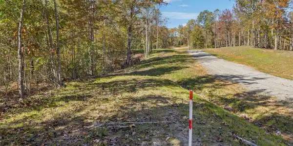 Image 2: 1-Sheep Ranch Rd - 10 001