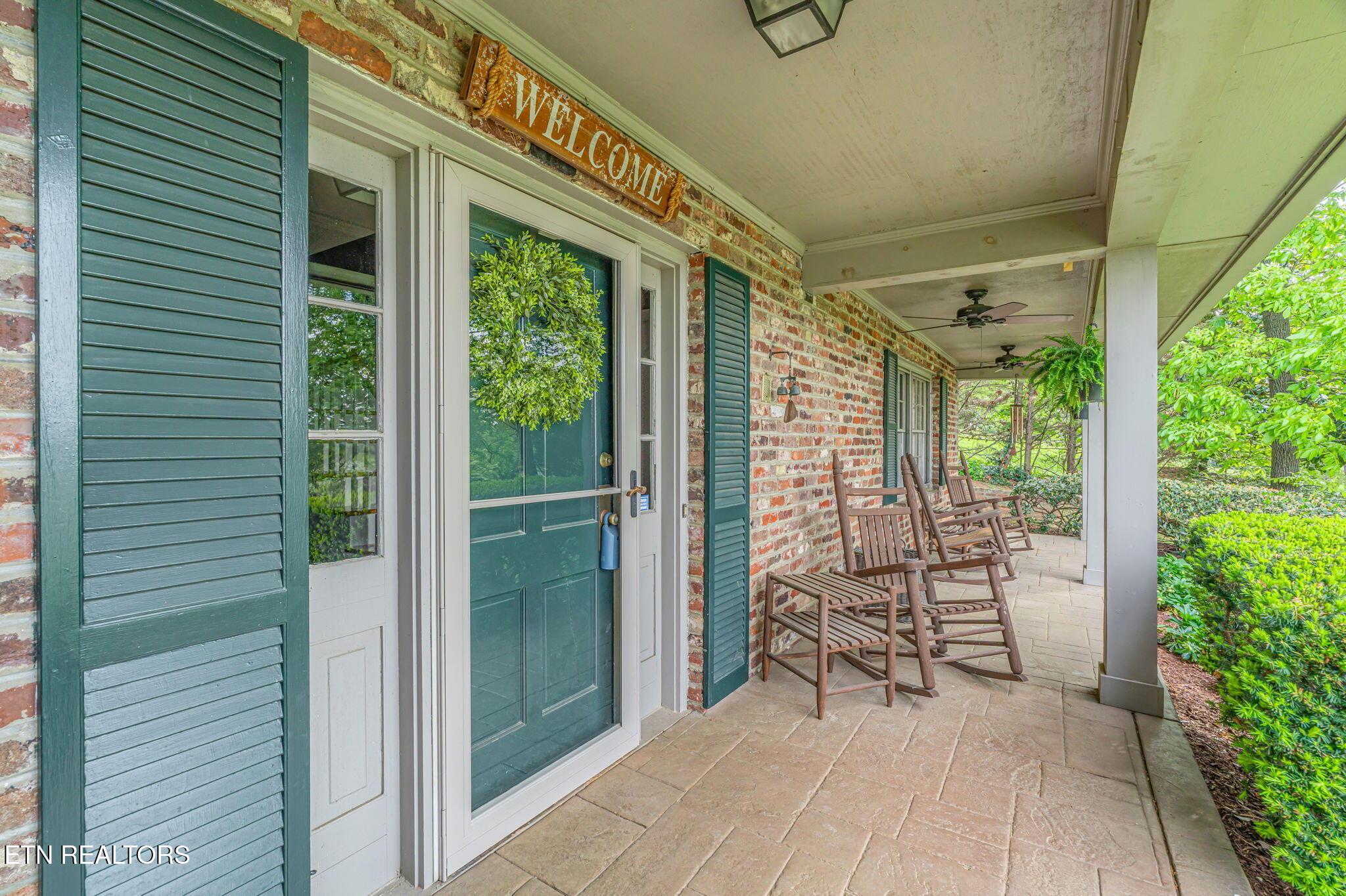 Image 4: 4-web-or-mls-5411 Holston Hills Exterior