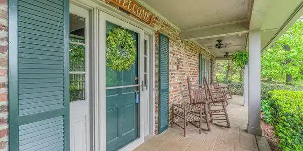 Image 4: 4-web-or-mls-5411 Holston Hills Exterior