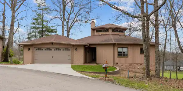 166 Baltusrol Rd