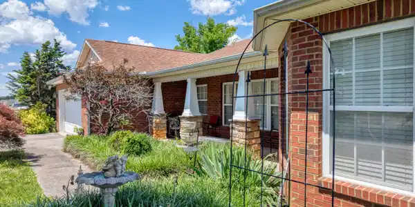 Image 4: Covered front porch