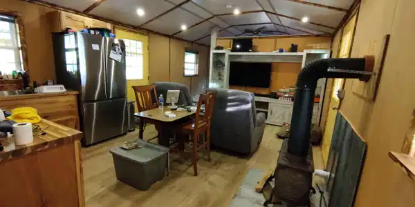 Image 3: Kitchen Livingroom