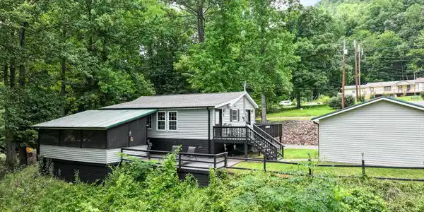 149 Giles Rd