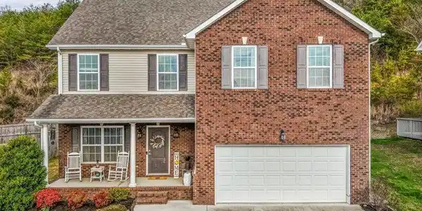 6131 Hollow View Lane