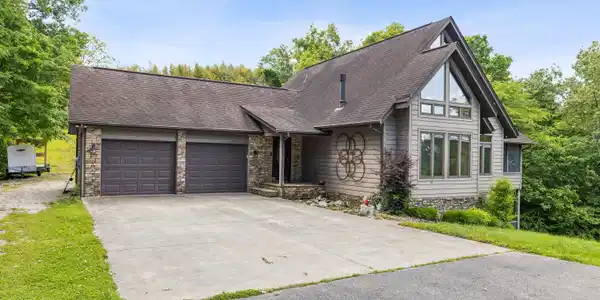 420 Fawn Drive