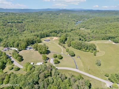 2245 Pinecrest Rd