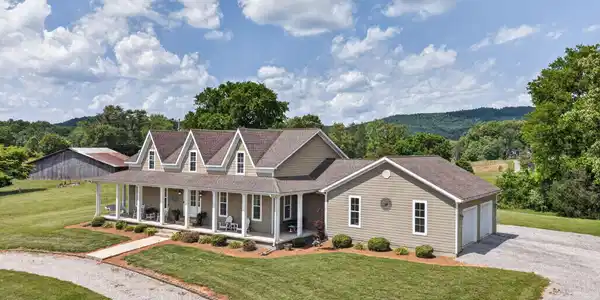 1444 Cherry Creek Rd