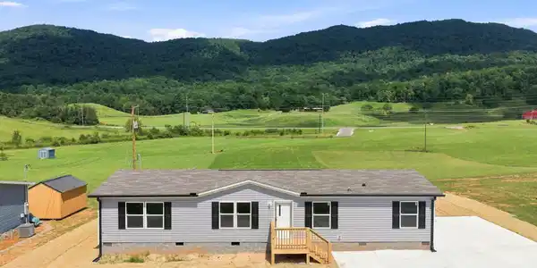 2888 Old Highway 63