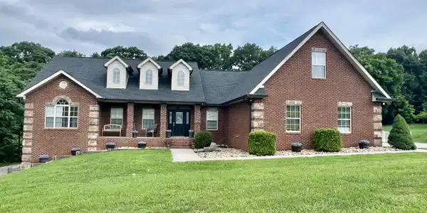 1329 Robert Ridge Rd
