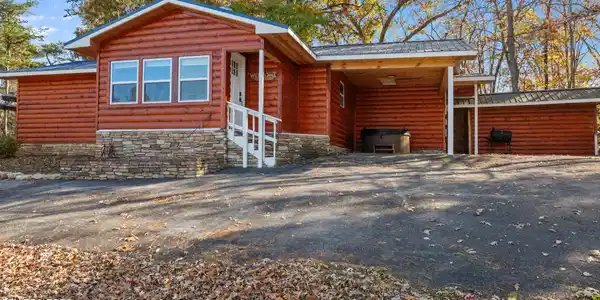 3627 Marshall Lane