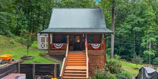 Image 2: 002-2104ReidLane-Sevierville-TN-37876-SM