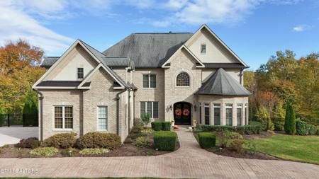 4546 Highland Woods Way