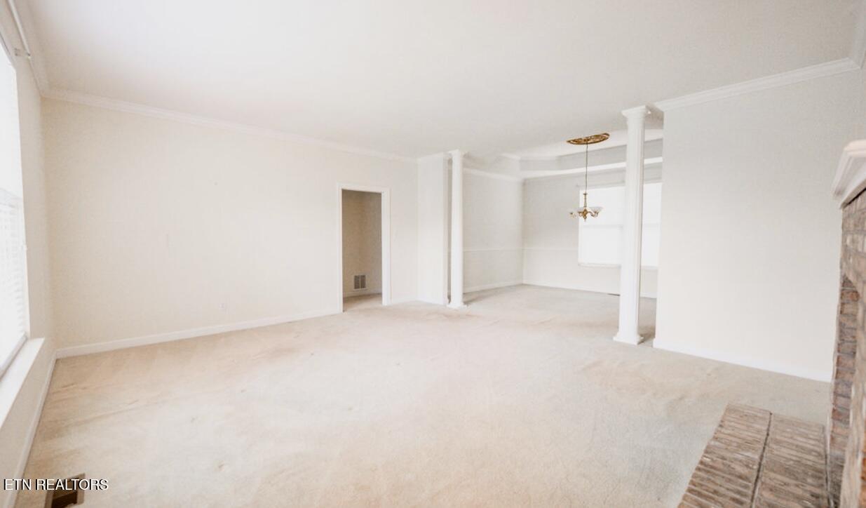 Image 3: living room