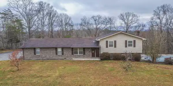 526 Stephens Rd