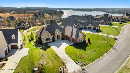 511 Commodore Drive