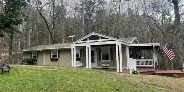 203 Tall Pine Circle