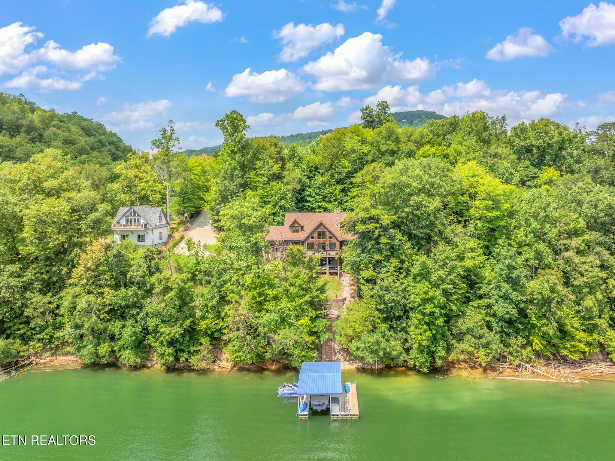 Image 3: 71-web-or-mls-168 Rockfish Point-72