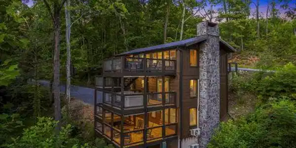 Image 2: the-nut-house-0237.jpg