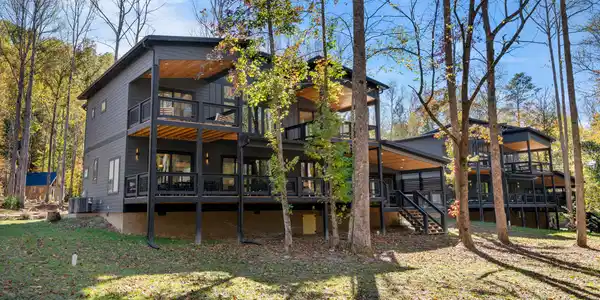 Image 2: 4143 fontaine way-54