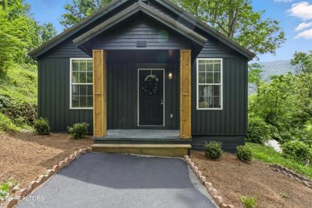335 Hillcrest Drive