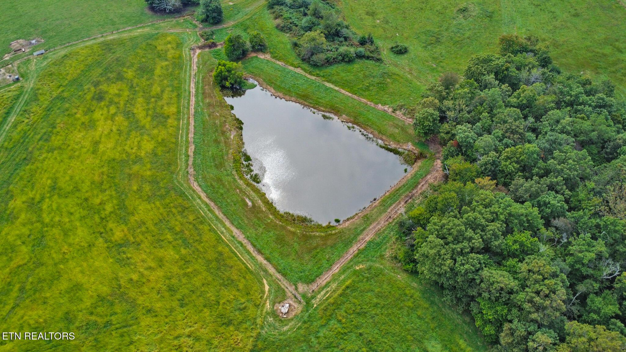 Image 3: dji_0210-dji_0212