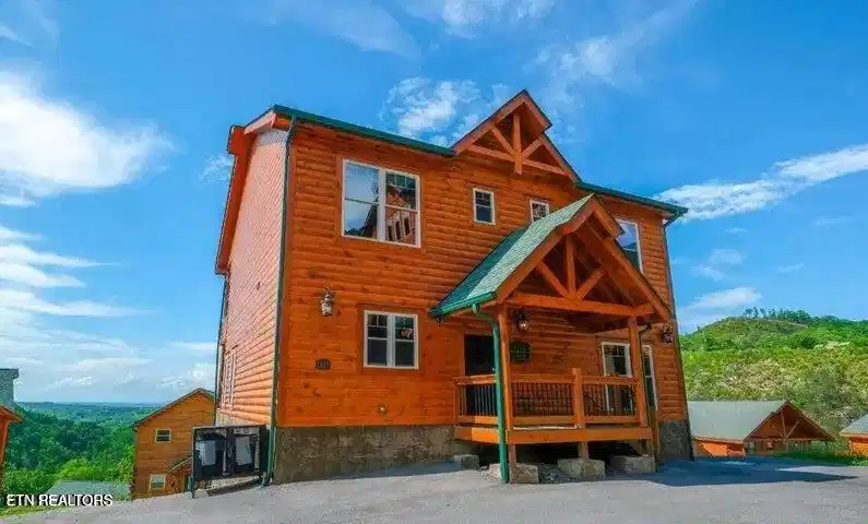 Image 1: Cabin 1
