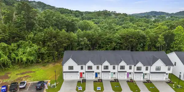 Image 4: 7_dji_20250612181944_0500_d_1