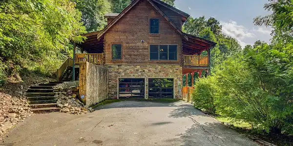 4809 Settlers View Lane