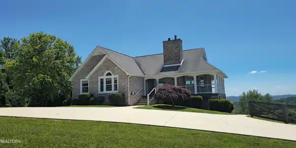 447 Walker Rd