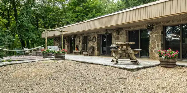 230 Comb Ridge Rd