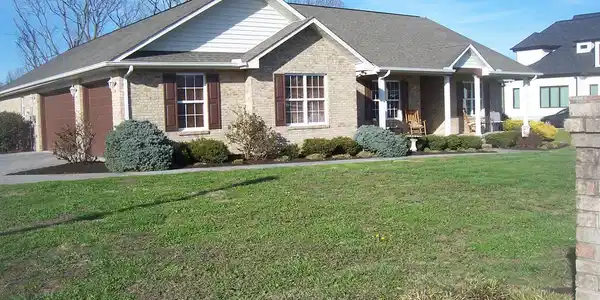 1409 Robert Ridge Rd
