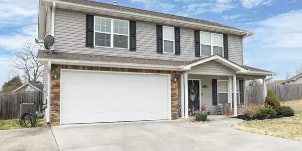 1009 Stones Throw Lane