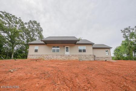 842 Pinebrooke Drive