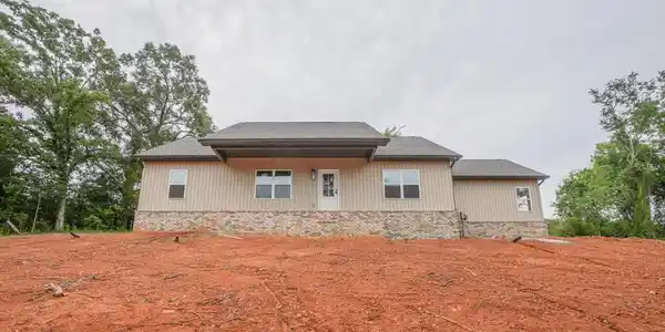 842 Pinebrooke Drive