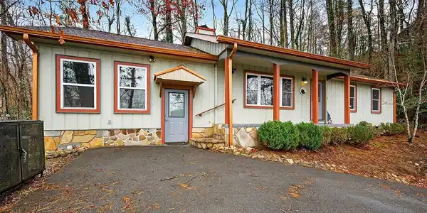 309 Saint Andrews Way