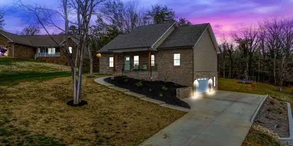 1318 Tomahawk Drive